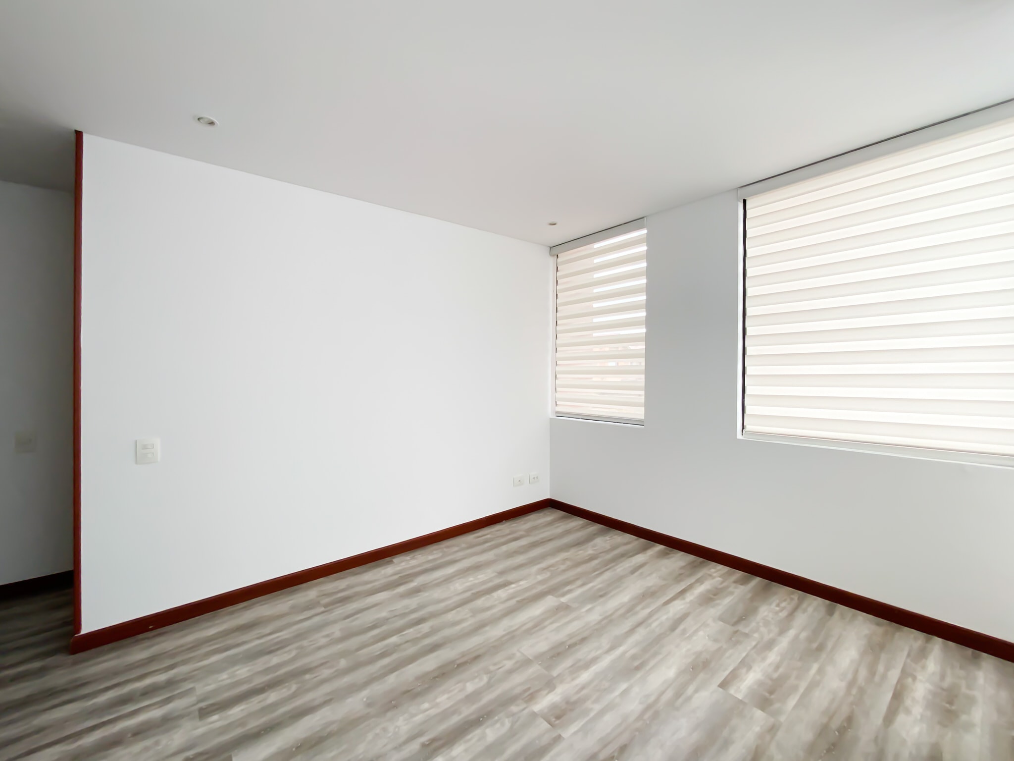 Estudio privado con vista verde en la casa